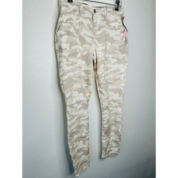 NWT Knox Rose Tan Army Camo Print Skinny Mid Rise Ankle Jean 10 - Picture 2 of 14
